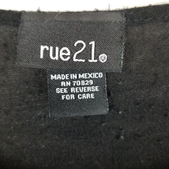 Forever21 Short Sleeve Forever Tee. Size M. - Picture 4 of 5